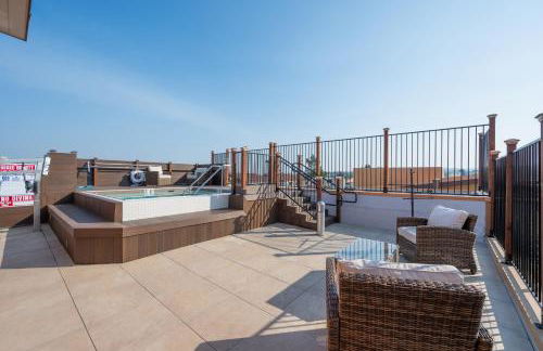 Elevator-Work Here-Gig WiFi-King Bed-Laundry in unit - Foto 51