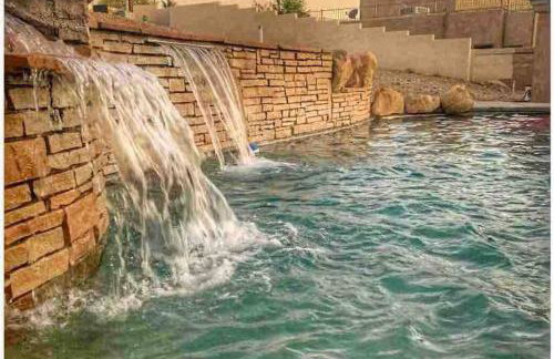 ULTIMATE BACKYARD-POOL/SPA. SLIDE. LAKEVIEW. BALL - Foto 31