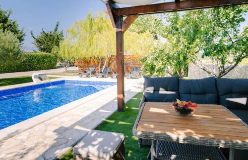 Apartment Ljubica with pool - Photo 21