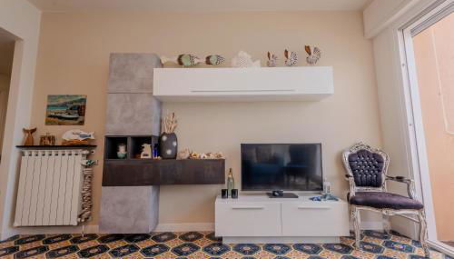 Villa Liliana - Sirena - Trilocale Elegante con Balcone Vista Mare - Accesso Diretto alla Spiaggia - Foto 3