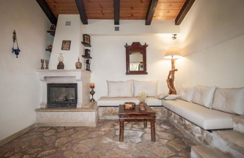 Gioia Traditional House - Photo 42