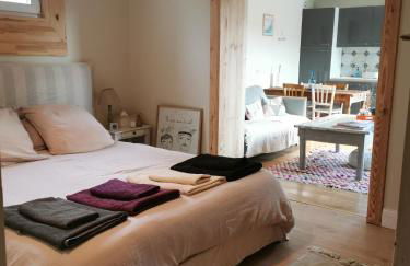 GÎTE AZKENDANTZA capacité 2 à 4 PERS ou 5 à 6 PERS supplément CARAVANE INSOLITE - Foto 29