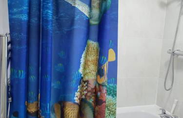 Spacious 3BR - Nr Clifton Train Station 510min walk - Garden Free Parking - Foto 30