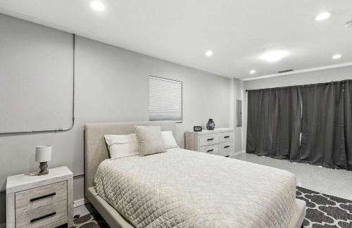 4BR Spacious Paradise - Photo 10