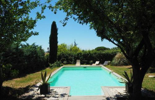 Cozy Vacation House With Pool, Vernegues - Foto 32