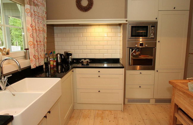 Countryside Chalet in Bomal sur Ourthe With Sauna, Balcony - Photo 8