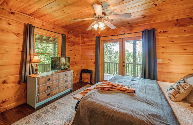 Gorgeous & Secluded 3 BDR Cabin in Mineral Bluff! - Foto 12