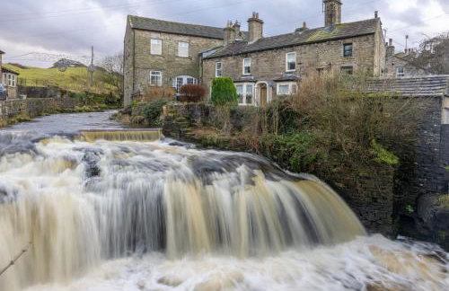 Sun Hill Farmhouse - Photo 49