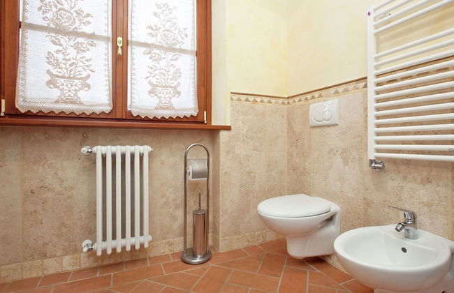 Tuscan Style Apartment with View of the Hills - Foto 14