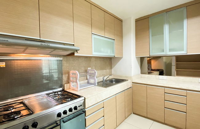 Modern Look And Comfort 2Br Kemang Village Apartment - Photo 13