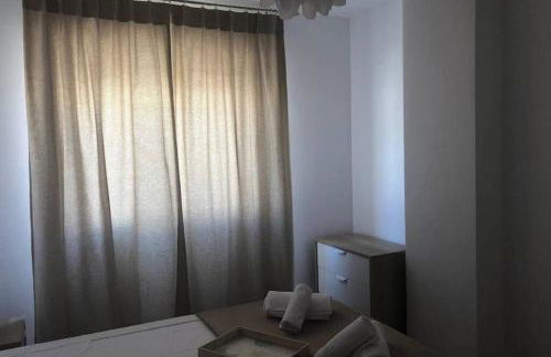 CITY CENTER BIG APARTMENT-FAMILY & FRIENDS-5 Beds - Photo 13