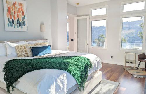 Serene Millerton Lake Villa w/ Panoramic Lake View - Foto 21