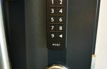 HH 04 by ROCKCHAIR - SUPERHOST Status - Modernes Apartment mit sonnigem Balkon & premium Boxspringbetten in Winterhude - Hamburg Top Geheimtipp - Foto 52