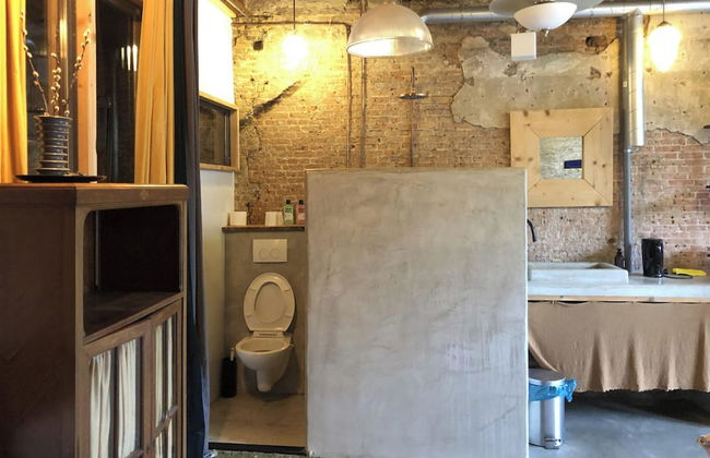 Studio in Canal Villa in the Old Centre Schiedam - Photo 3