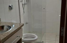 Apartamento espaçoso 2 quartos a 200 m da praia - Foto 8