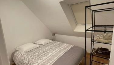 Apparemment Parigne l’évêque - Photo 2