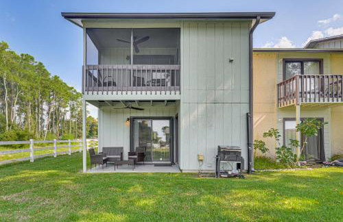 10 Mi to Navarre Beach! Waterfront Rental w/ Pool - Foto 25