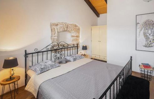 3 Bedroom Lovely Home In Sorici - Photo 18