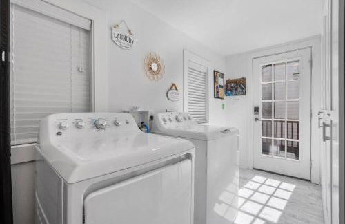 Vineyard Cottage-Pet Friendly & Walk to Oaklawn! - Foto 47