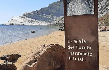 Villa Maresa Home - Photo 2