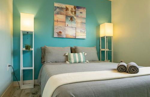 Marlin's Palm Oasis - Beach House, Amazing Pool, BBQ Area - Photo 28