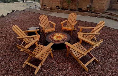 NEW LISTING, Near Yosemite South Gate entrance and town, King bed, Hot Tub, BBQ, Firepit & Mountain Views - Foto 43