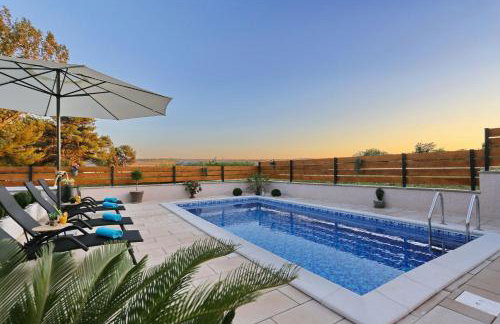 Punta Garden Pool House - Photo 1