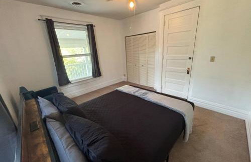 2nd Floor suite, close to ISU, Mill, & downtown - Foto 19