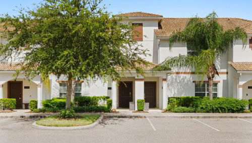 4BR Townhome with Pool at Storey Lake - Foto 5