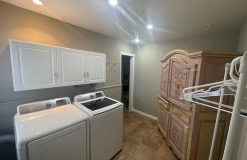 RelaxingRejuvenating 4BR 3 and half BA cabin Munds Park - Foto 31