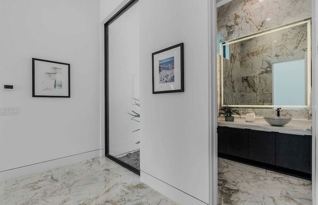 Villa Sleeps 17 w/ Pool, Firepit, Putting Green Bravo Villa 3 by Avantstay - Foto 32