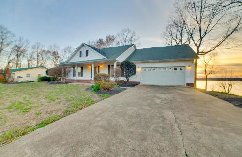 Peaceful Big Sandy Home with Deck on Kentucky Lake! - Foto 32