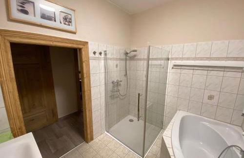 FeWo Nietleben mit 2Schlafzimmer & Balkon - Foto 14