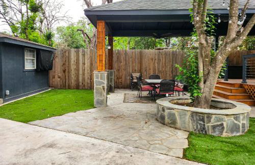 Dog-friendly home with large patio, W/D & central AC - Foto 26