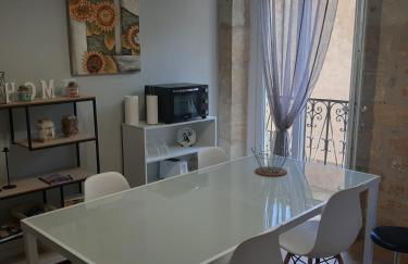 Maison de ville dans une citée médiévale - Photo 1