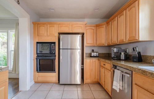 Unique Bungalow w/ hot Spa in DT - Foto 31