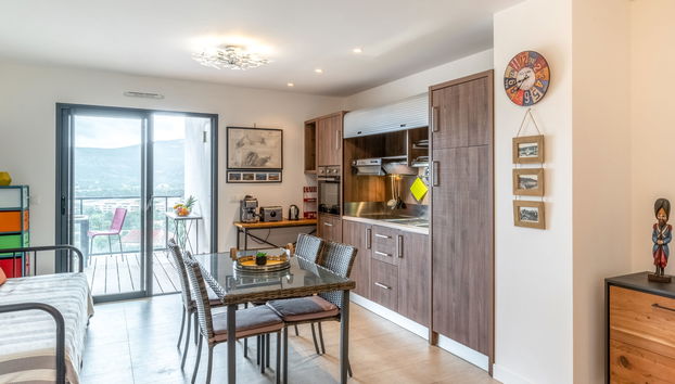 Kitchen / Dining Room