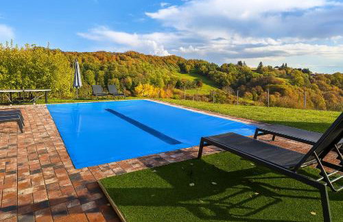 Private Villa with Pool and Jacuzzi Dreamy Hill - Foto 32