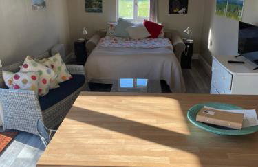 Pool House, farm stay - Photo 6