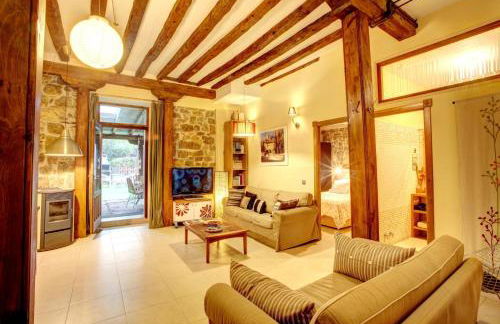 Casa Rural Siguenza Domus 200m2 de Vivienda y Exterior - Foto 1