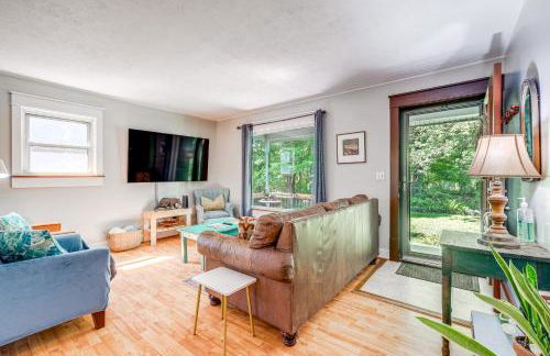 Blacksburg Hideaway with Hot Tub about 5 Mi to Campus! - Foto 4