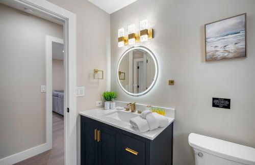 Luxe Getaway w Pool, Games & Fun Vibes - Foto 51