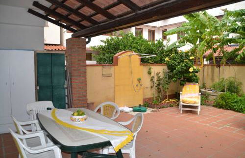 Casa Mimosa - Appartamento con giardino a 50 mt dal mare - Foto 1