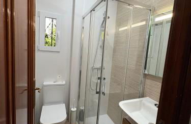 Triana, a tres minutos de parada de metro. - Foto 12