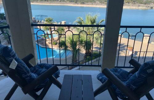 Lake Travis Stunning Waterfront, Sunset & Pool Views, Pet Friendly, Boat Ramp, Lago Vista, Texas - Foto 5