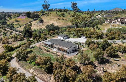 Avocado Akres Awaits Near Monserate Winery - Foto 19