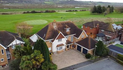 Relaxing Coastal Getaway Perfect for Families - Foto 3