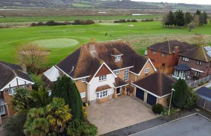 Relaxing Coastal Getaway Perfect for Families - Foto 3