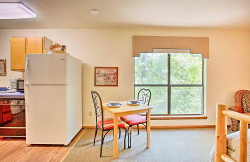 Bright Davis Escape with Screened-In Porch! - Foto 8