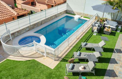 Villa Dalara Maspalomas, Private Pool and Jacuzzi - Photo 3